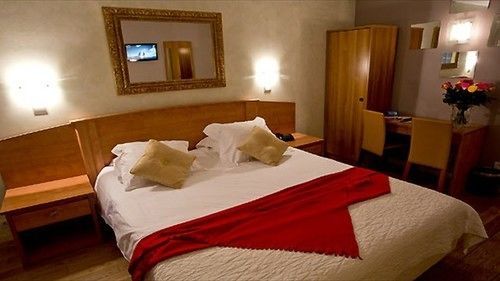 Du Lys Hotel Lamorlaye
